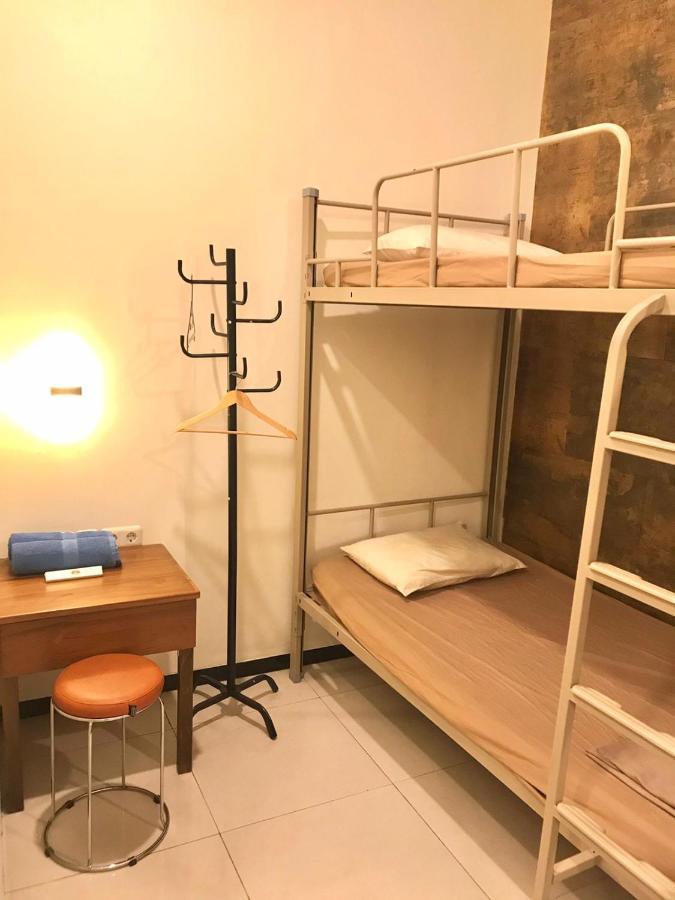 Sultan Guesthouse Tulungagung Luaran gambar