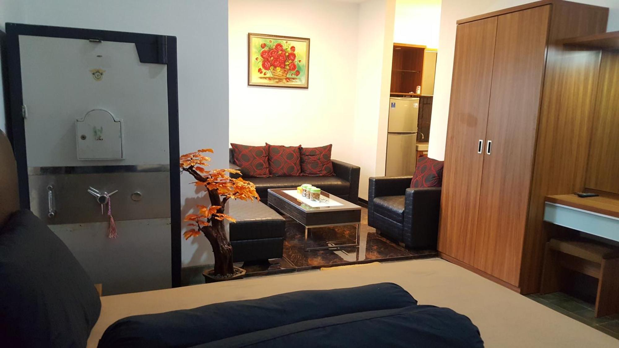 Sultan Guesthouse Tulungagung Luaran gambar