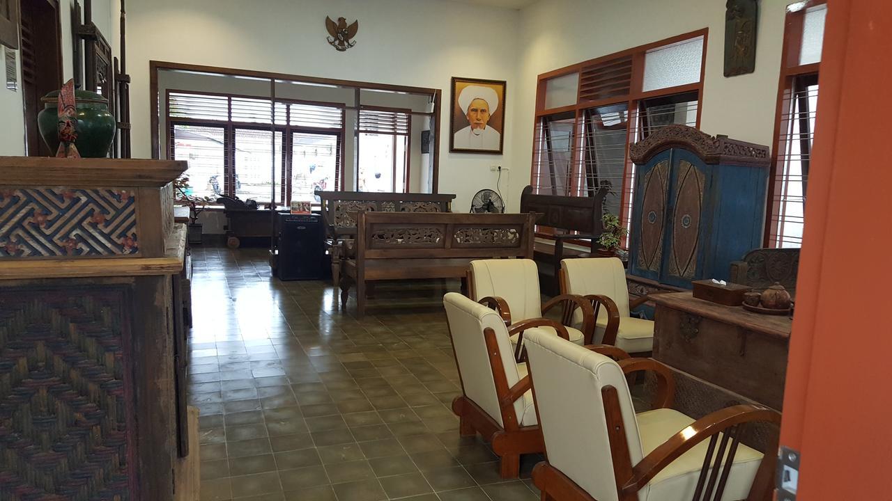 Sultan Guesthouse Tulungagung Luaran gambar