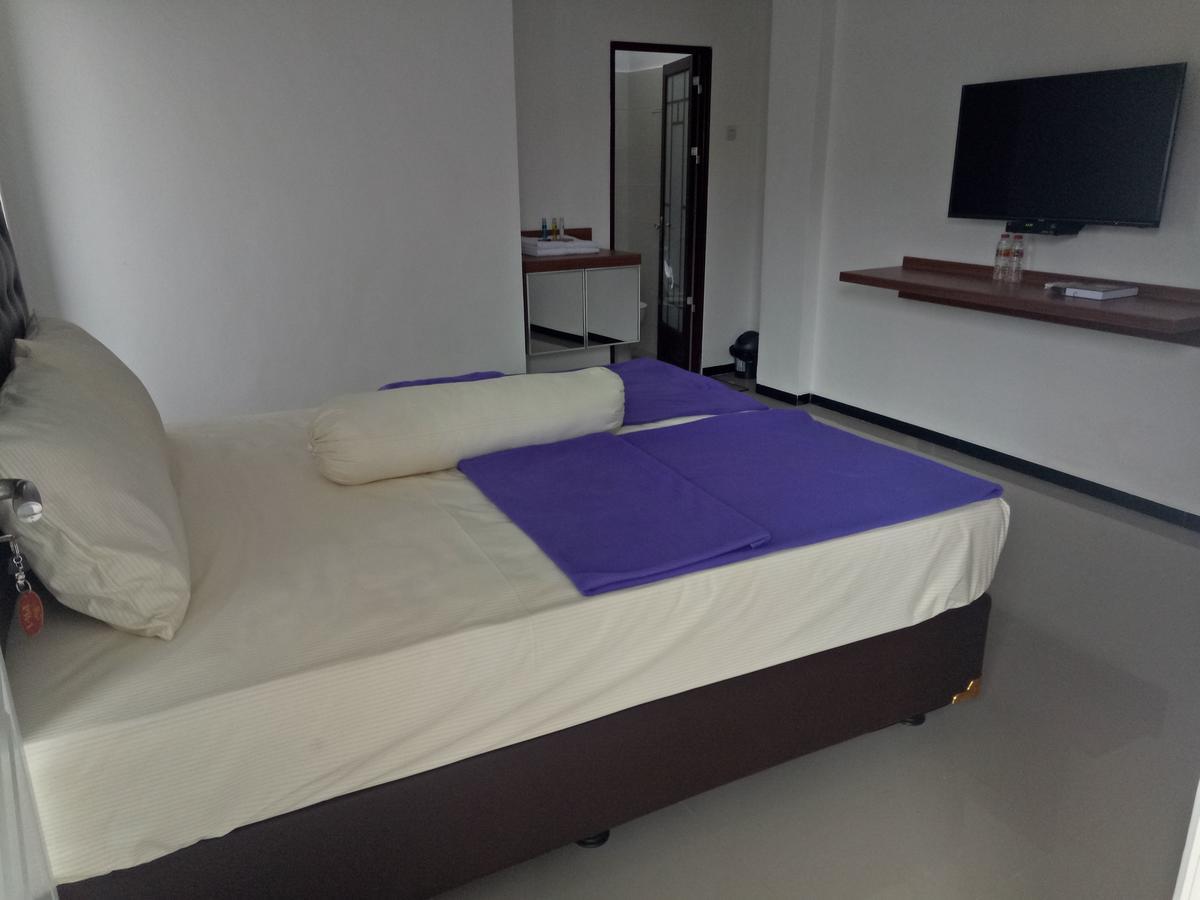 Sultan Guesthouse Tulungagung Luaran gambar
