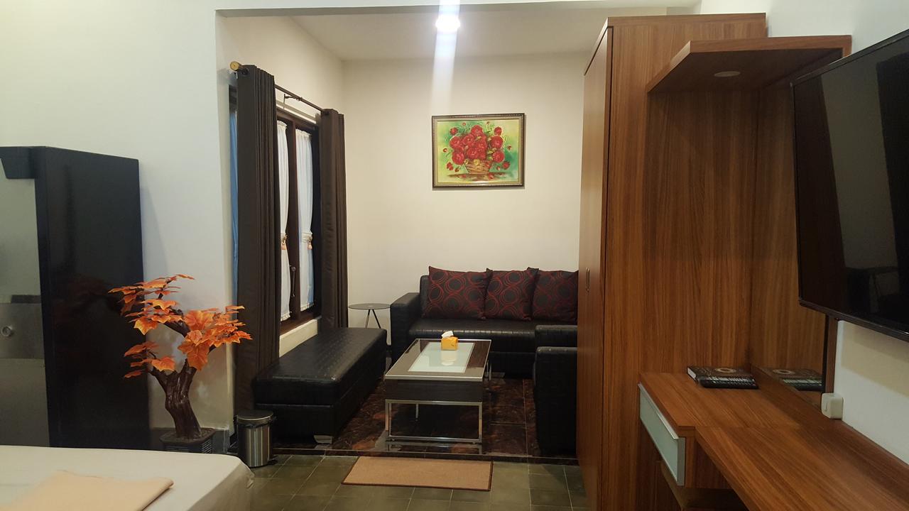 Sultan Guesthouse Tulungagung Luaran gambar