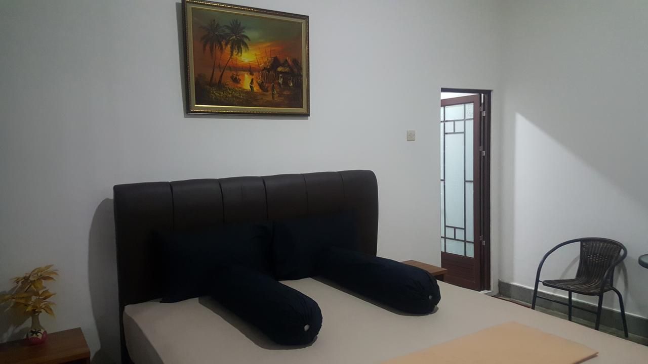 Sultan Guesthouse Tulungagung Luaran gambar