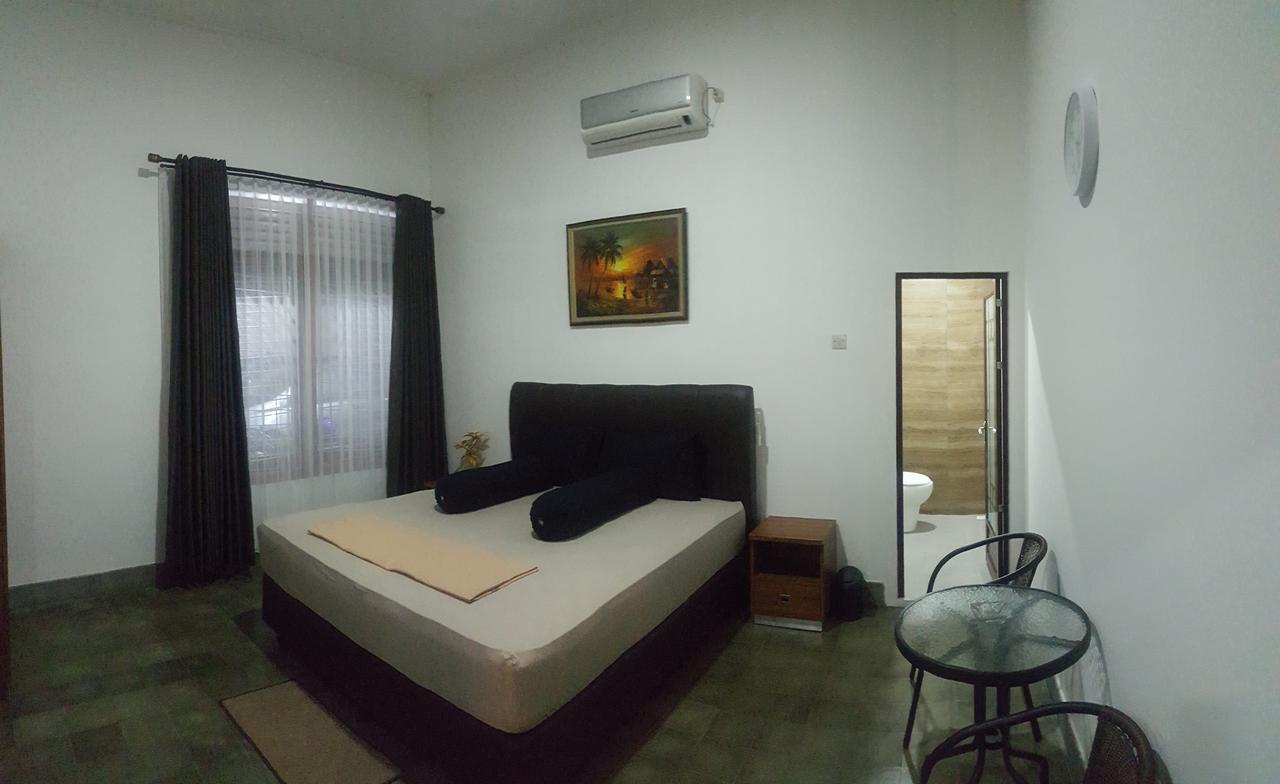 Sultan Guesthouse Tulungagung Luaran gambar
